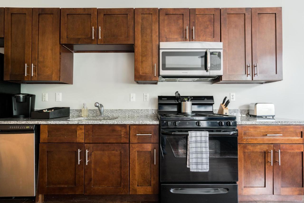 Cozysuites Musicrow Astonishing With Free Parking 37 Apartment